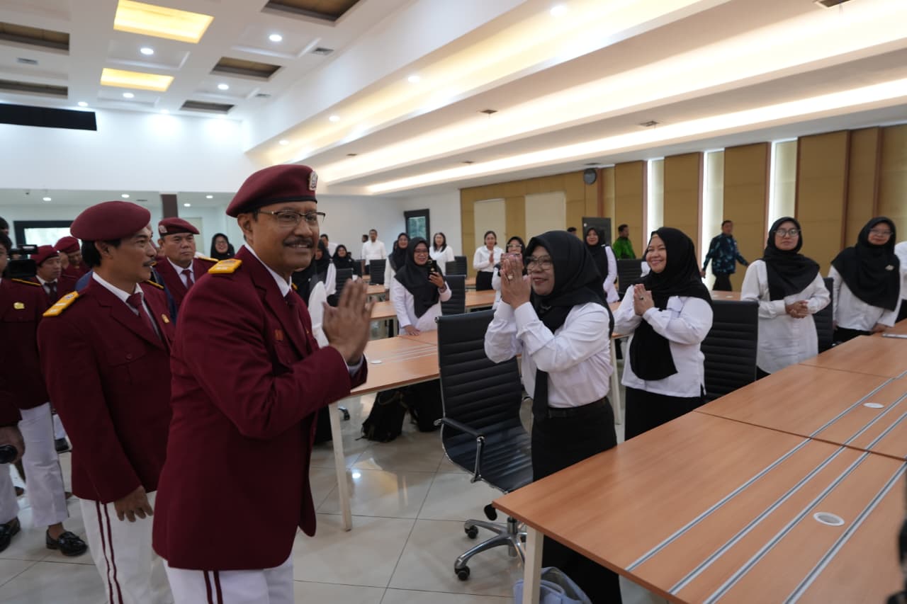 Gus Ipul Tegaskan Kepala Sekolah Rakyat Jadi Kompas Moral, Guru Orang Tua Kedua