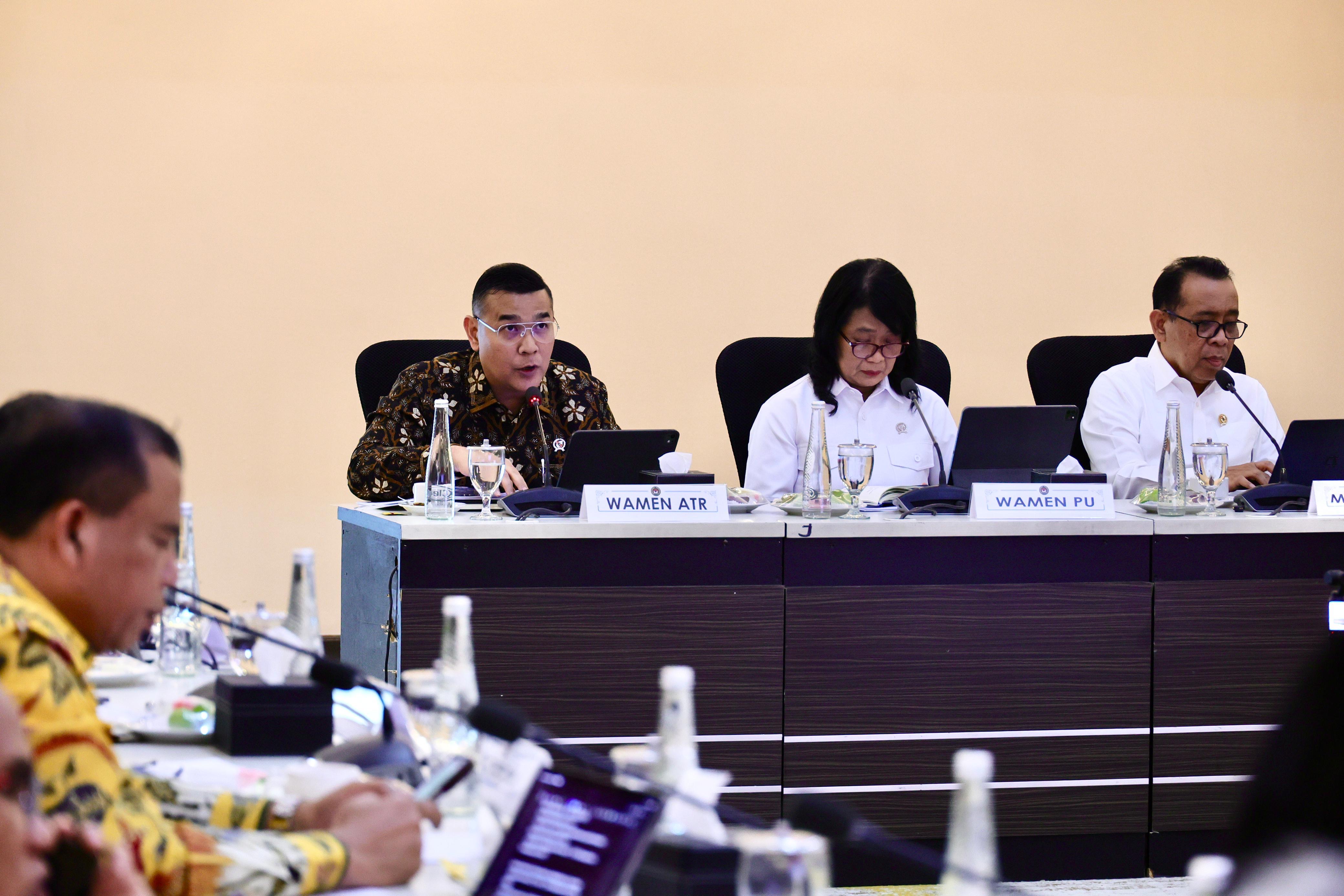 Women Ossy Laporkan Progress Pengadaan Tanah untuk Warga Terdampak Erupsi Gunung Lewotobi Laki-Laki ke Menko PMK