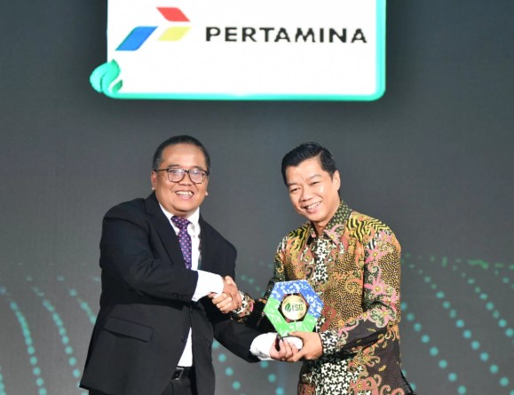 Pertamina Raih Penghargaan Khusus ESG 2025, Komitmen Nyata Menuju Energi Berkelanjutan
