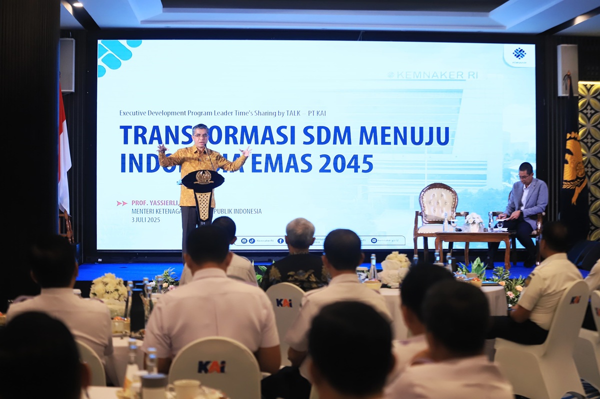 Menaker Tekankan Pentingnya Kearifan Lokal dalam Membangun Hubungan Industrial yang Harmonis