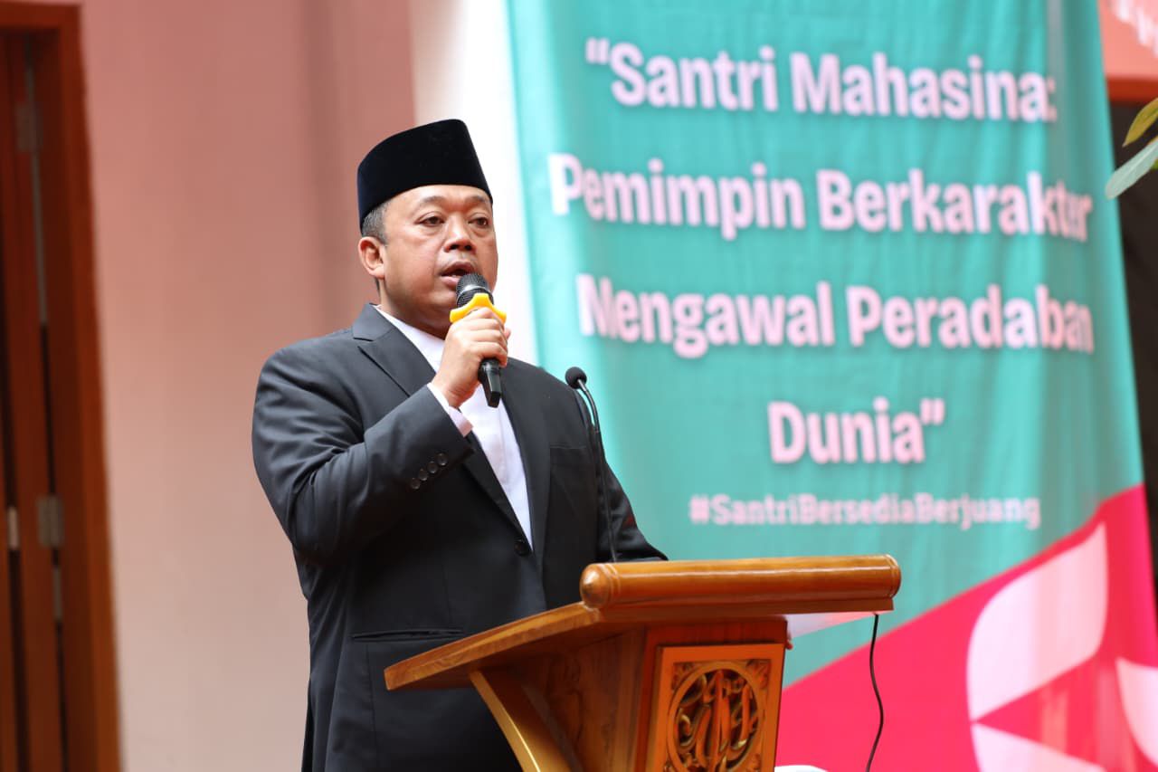 Peringatan Hari Santri Nasional 2025, Menteri Nusron: Jadi Generasi yang Menyejahterakan Rakyat Indonesia