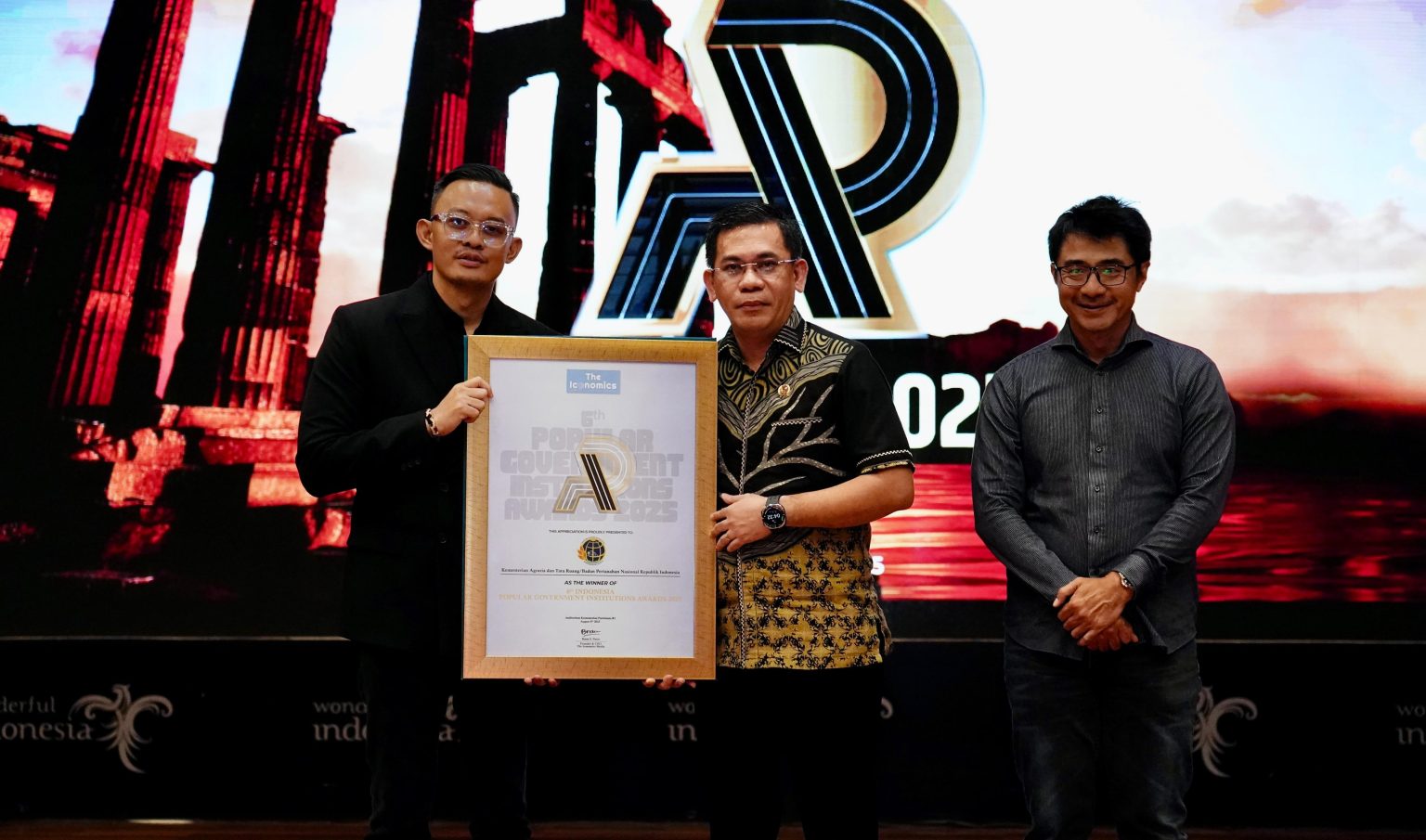 Kementerian ATR/BPN Raih Penghargaan Popular Government Institution 2025 dari The Iconomics