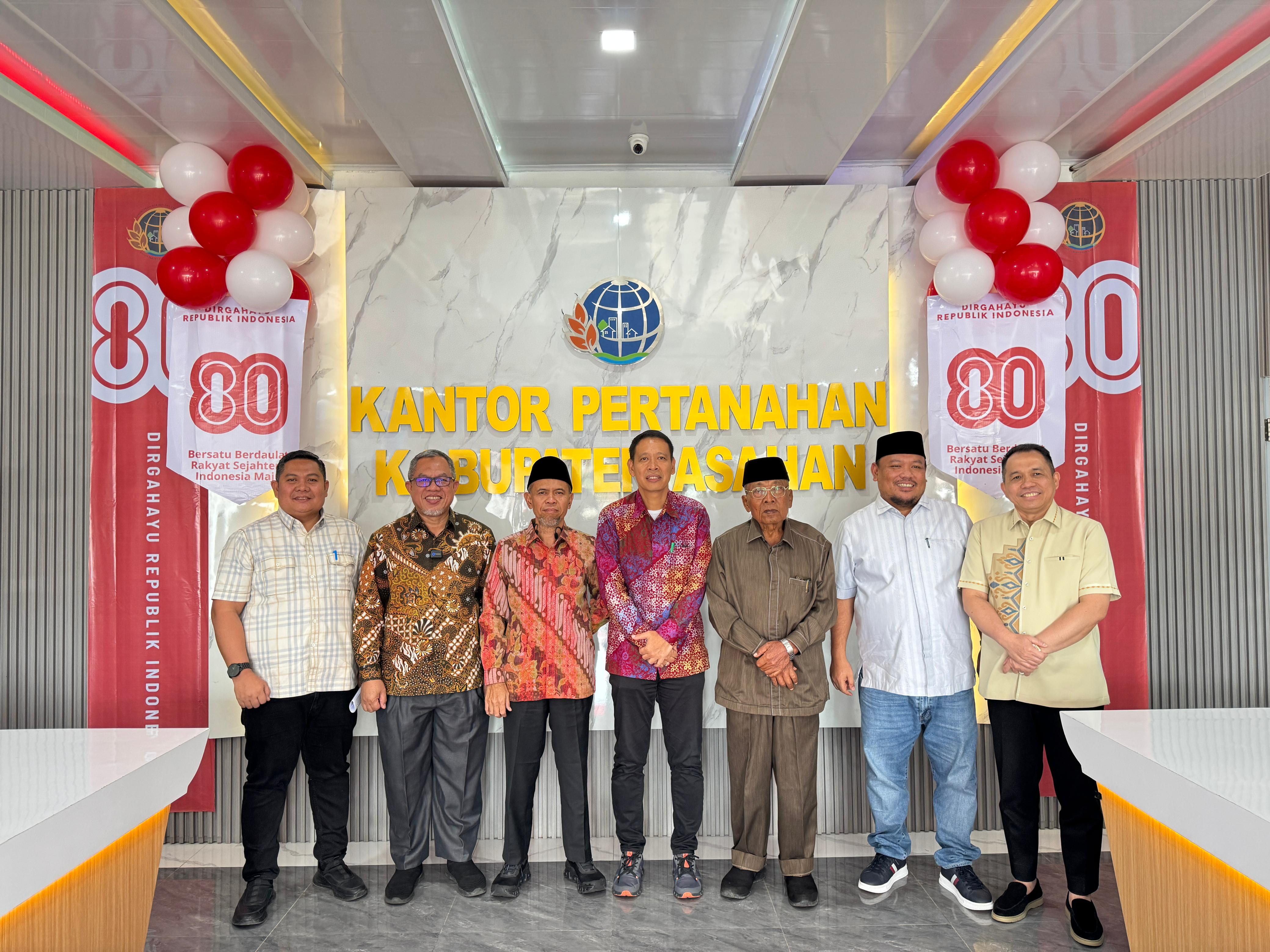 Komisi A Dewan Perwakilan Rakyat Daerah (DPRD) Provinsi Sumatera Utara gelar Kunjungan Kerja ke Kantor Pertanahan Kabupaten Asahan bahas Hak Guna Usaha (HGU) dan Perizinan Usaha Perkebunan