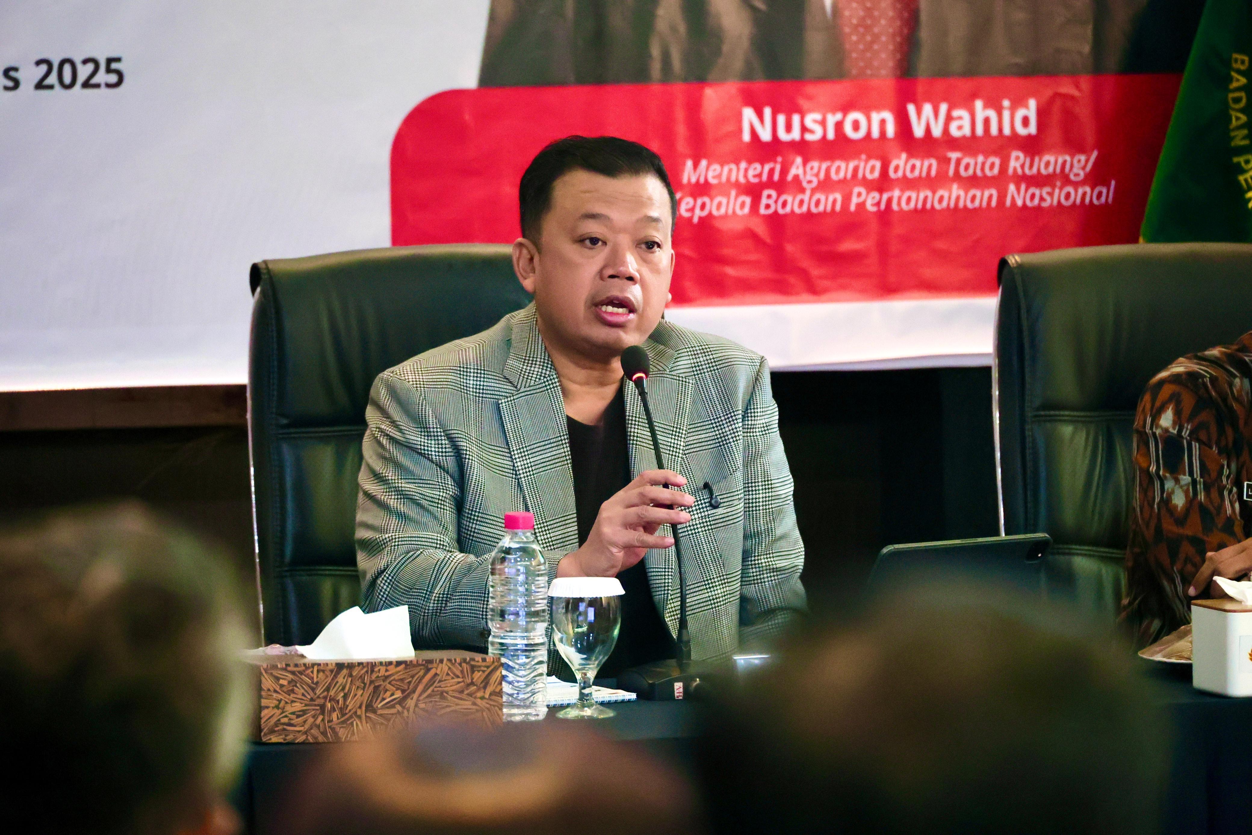 Rakor di Maluku Utara Menteri Nusron Tekankan Pentingnya Dukungan Pemda dalam Pembuatan Sertipikat Tanah
