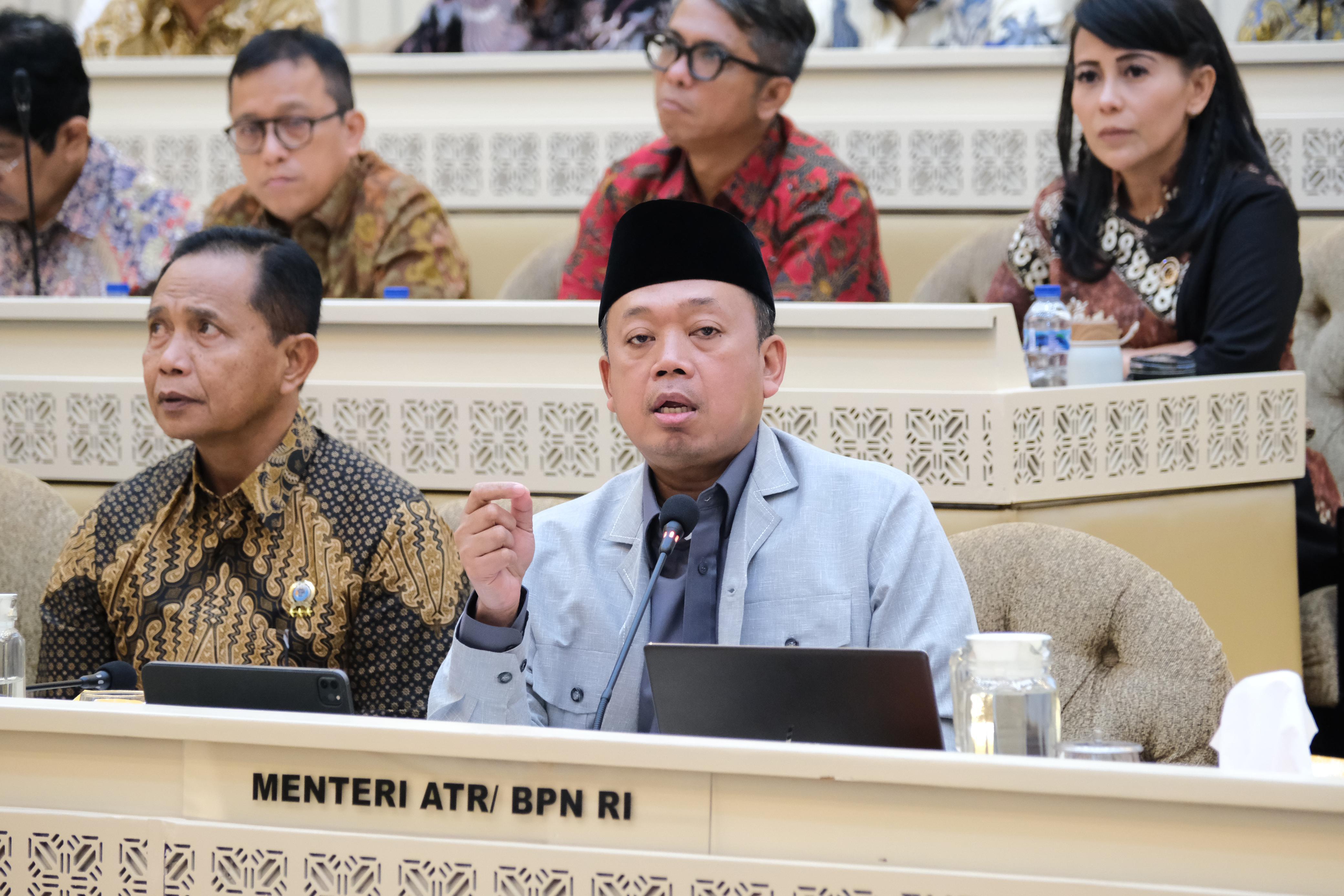 Bahas Isu Jual-Beli Pulau Bersama Komisi II DPR RI, Menteri ATR/Kepala BPN Tegaskan Tanah di Indonesia TIdak Bisa Dimiliki Asing